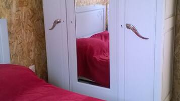 2 bedrooms, iron/ironing board