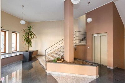 Comfy cozy apartment close to Metro