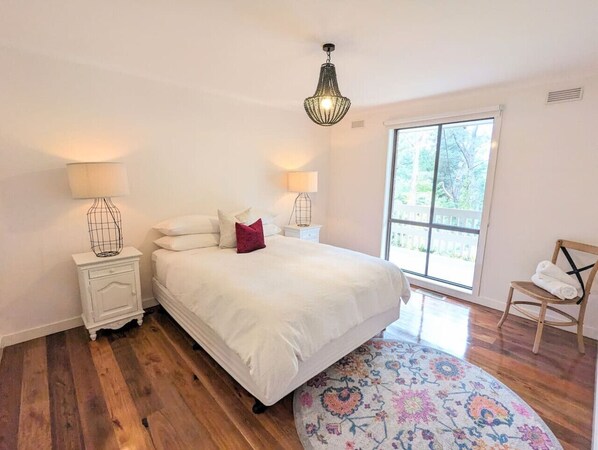 4 bedrooms, iron/ironing board, travel cot, WiFi