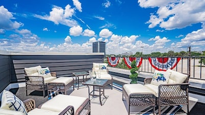 Walk to Cowboys Football | Luxury In Best Location