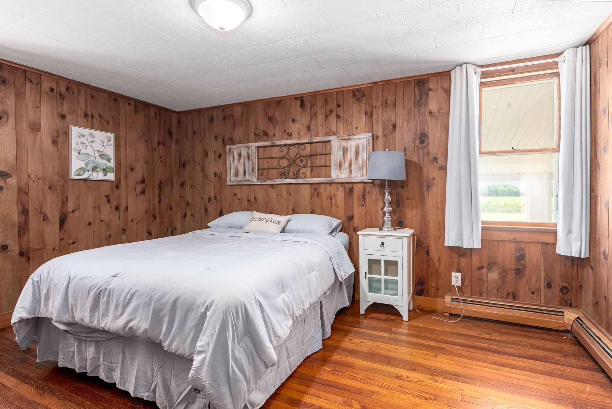 2 quartos, ferros/tábuas de passar roupa, Wi-Fi de cortesia