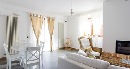 Elegant estate, nestled in the Marche hills, with swimming pool.