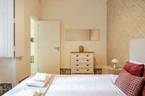 2 chambres, fer et planche à repasser, Wi-Fi, literie fournie