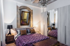 Apartment | Wardrobe - Dolce Suite near Syracuse Cathedral (Syracuse)