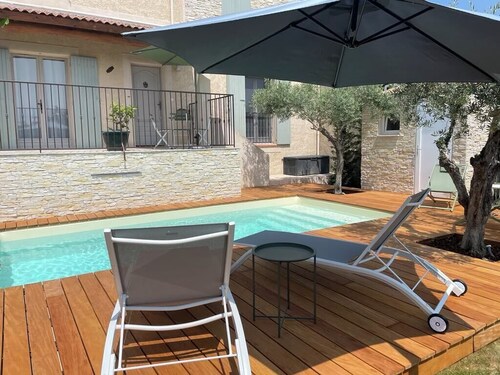 Jolie maison provençale idéalement située 130m2, 4 chambres, piscine