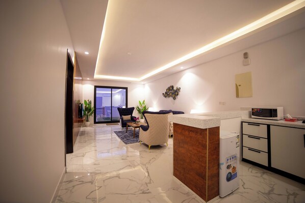 Chalet | Cocina privada | Frigobar y microondas 