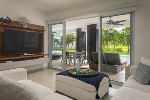 Smart-TV, Tischtennisplatte