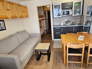 TV - Studio Cabin for 4 in Avoriaz with Balcony, Stunning View, WiFi (Avoriaz)