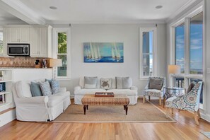 Smart TV - Oceanfront, Beachfront & Golf Views | 4BR in Ocean Point (Isle of Palms)