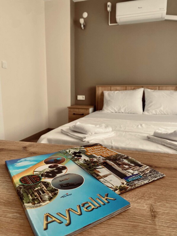 Meja, ruang kerja komputer riba, Wi-fi percuma