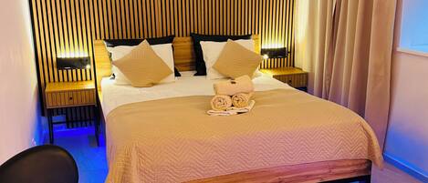 1 chambre, fer et planche Ă repasser, Wi-Fi gratuit, draps fournis