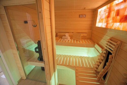 Prague Sauna studio with FREE SAUNA, WiFi, AC, BREAKFAST