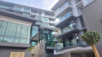 Apartment, 1 Bedroom, Accessible, Balcony | Exterior