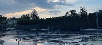 Cozy 3-bedroom cottage in private, pristine lake community-30 miles from NYC!