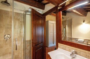 Chambre Double Supérieure | Salle de bain