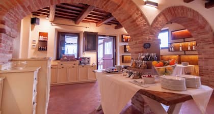 Borgo Sant'Apollinare Resort