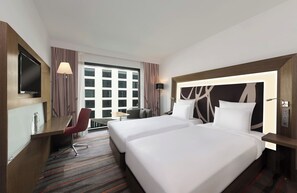 Luxury-Zimmer, Stadtblick | Zimmersafe, individuell dekoriert, laptopgeeigneter Arbeitsplatz