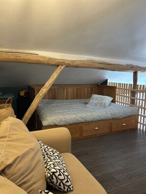 3 chambres, fer et planche à repasser, Wi-Fi, literie fournie