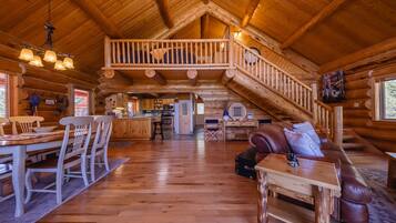 Cabin, Multiple Beds, Patio, Mountain View (Maggie’s Cabin) | Living area | 42-inch flat-screen TV with digital channels