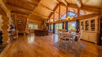 Cabin, Multiple Beds, Patio, Mountain View (Maggie’s Cabin) | Living area | 42-inch flat-screen TV with digital channels