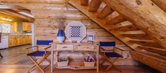 Maggies Cabin w/ Boat Rental