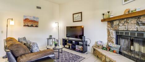 Apartment (2 Bedrooms) | Front of property