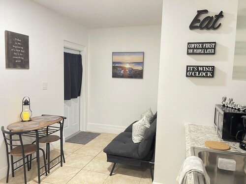 Cozy studio in fabulous Orlando close to everything 