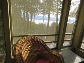 Interior - Lake George 3 Bedroom 2.5 Bath Townhome with spectacular views.   (Lake george)