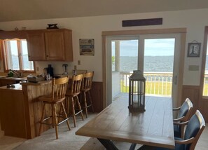 Dining - Point Harbor Haven Waterfront (Point Harbor)