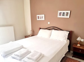 Ducha, artículos de tocador de diseñador, secador de pelo, toallas