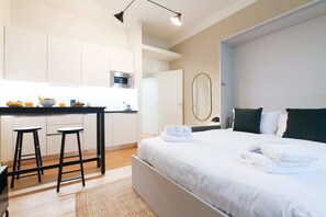 Strygejern/strygebræt, gratis Wi-Fi, sengetøj