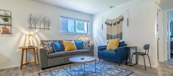 Charming 2-bedroom condo with pools, courts and more in St. George