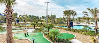 2 Bed Condo /CLOSEST RESORT TO DISNEY//MODERN/STYLISH/Contemporary/Free Wifi