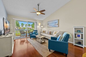 TV - New Listing Vista Verde East 263 Pond View! (Isla Del Sol)