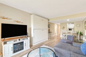 Smart TV, offices - Cozy Villa Near Beach Pool & Tennis on Hilton Head (Hilton Head Island)