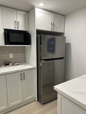Microwave, oven, dishwasher