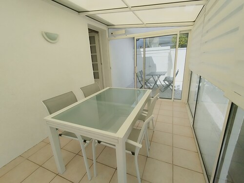 BRETAGNE Petite maison au bourg de PLEUBIAN a 1,2 km de la mer