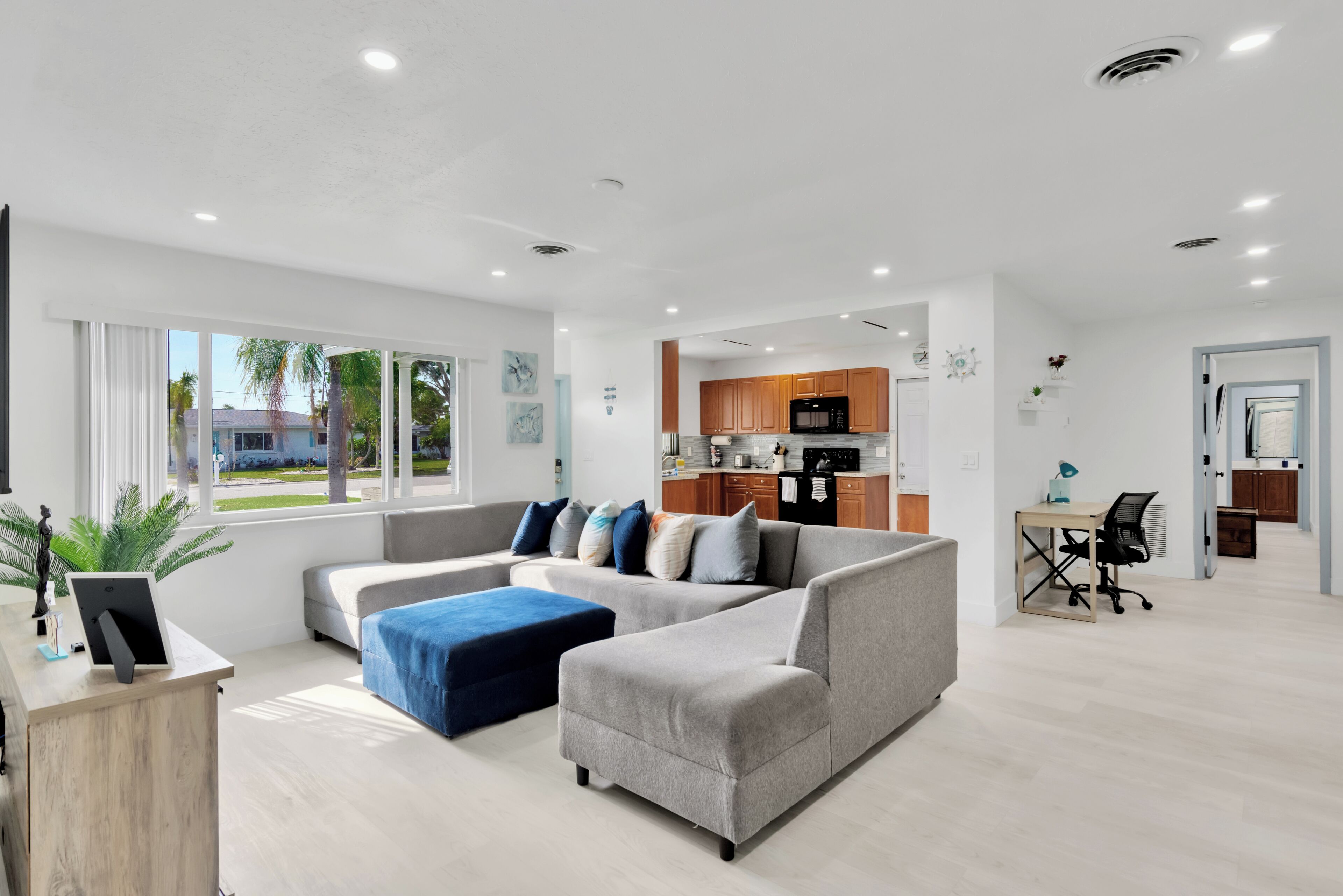 Smart TV, mesa de pingue-pongue