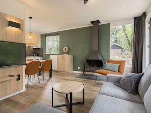 Bungalow | Living area - Bungalow in Park De Peel - Car-free Retreat (Vlierden)