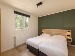 2 habitaciones, muebles diferentes y ropa de cama 