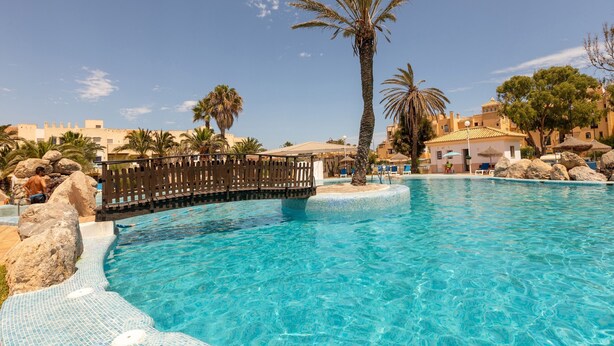 Apartment | Pool | Outdoor pool - Villa in Almeria Near Mediterranean Beaches (Roquetas de Mar)