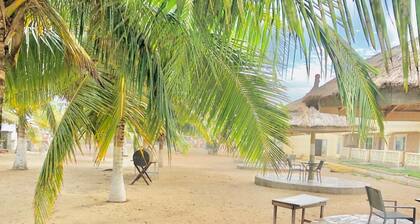 Traveller beach lodge