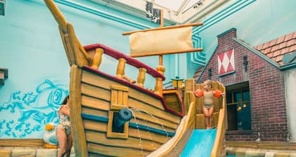 Tiny House by Lake Veluwe With Water Sports