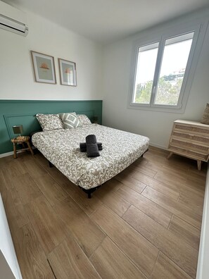 2 soverom, strykejern/-brett, wi-fi (inkludert) og sengetøy