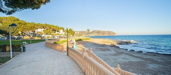 Comfort Steps From the Sea