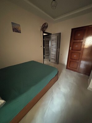2 habitaciones y ropa de cama