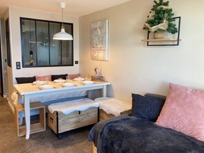 Interior - 12nd floor, view valley, balcony, tv, ski locker, 50m², Avoriaz (Avoriaz)