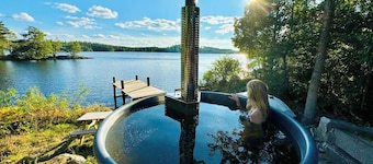 Ferien Direkt am See mit Sauna, Badetonne, Boot und Eigenem Steg Kpl. Saniert