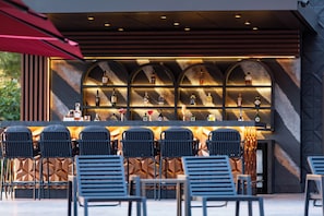 Poolside bar - Casa Mimas Hotel (Karaburun)