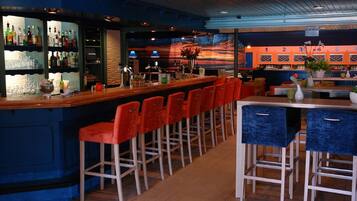 Chalet | Dining